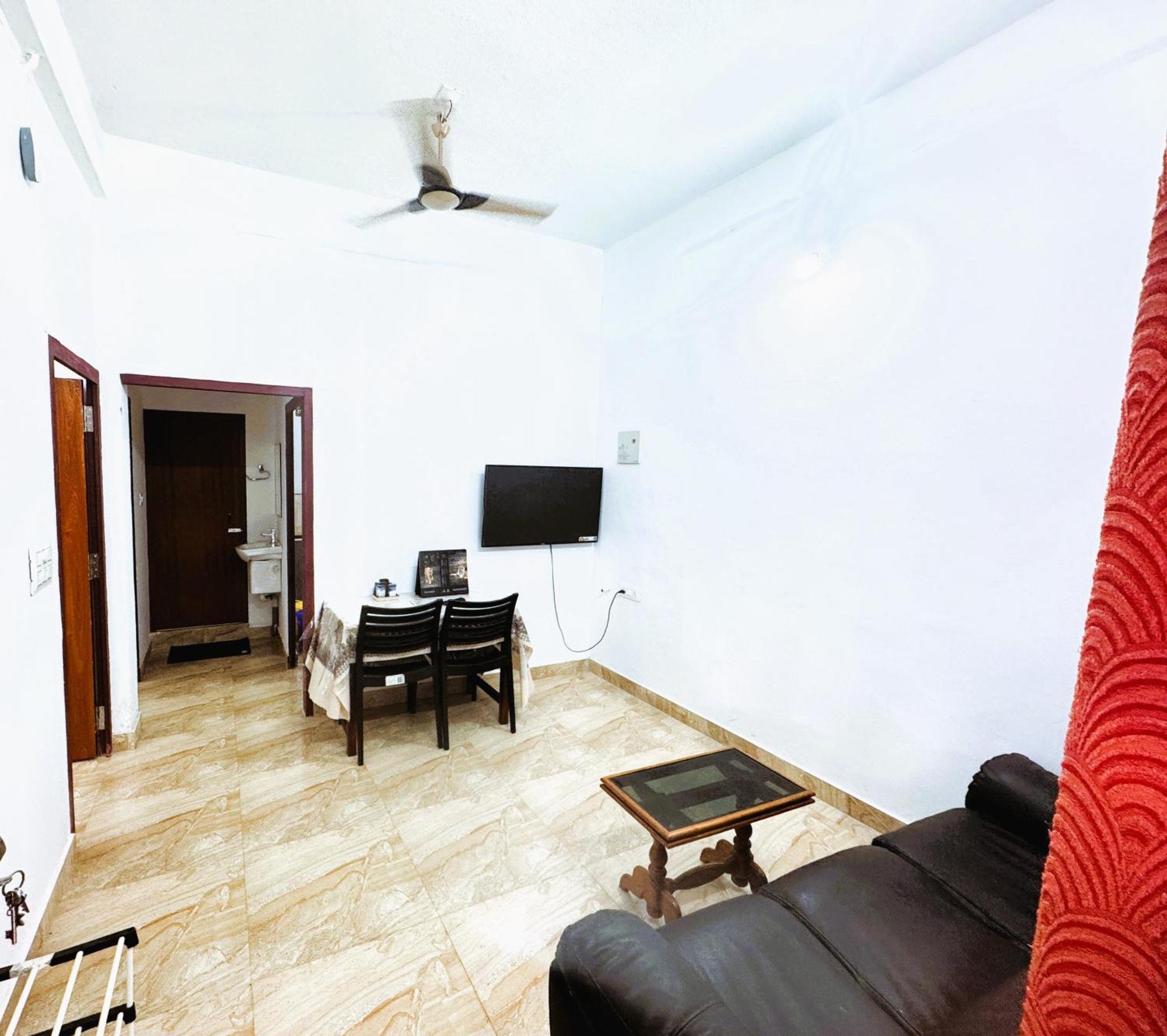 Vcs Apartments Parassinikadavu Parassinikkadavu Luaran gambar